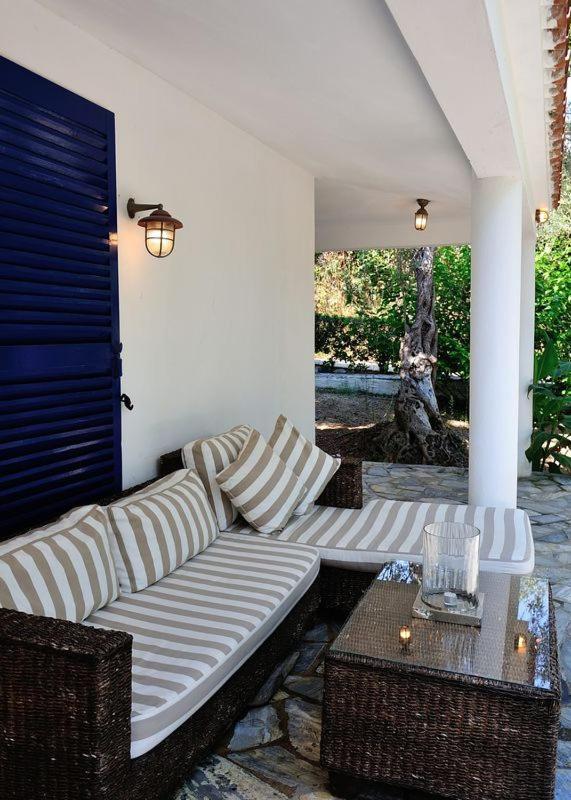 Villa Ftelia Skiathos Town Ngoại thất bức ảnh